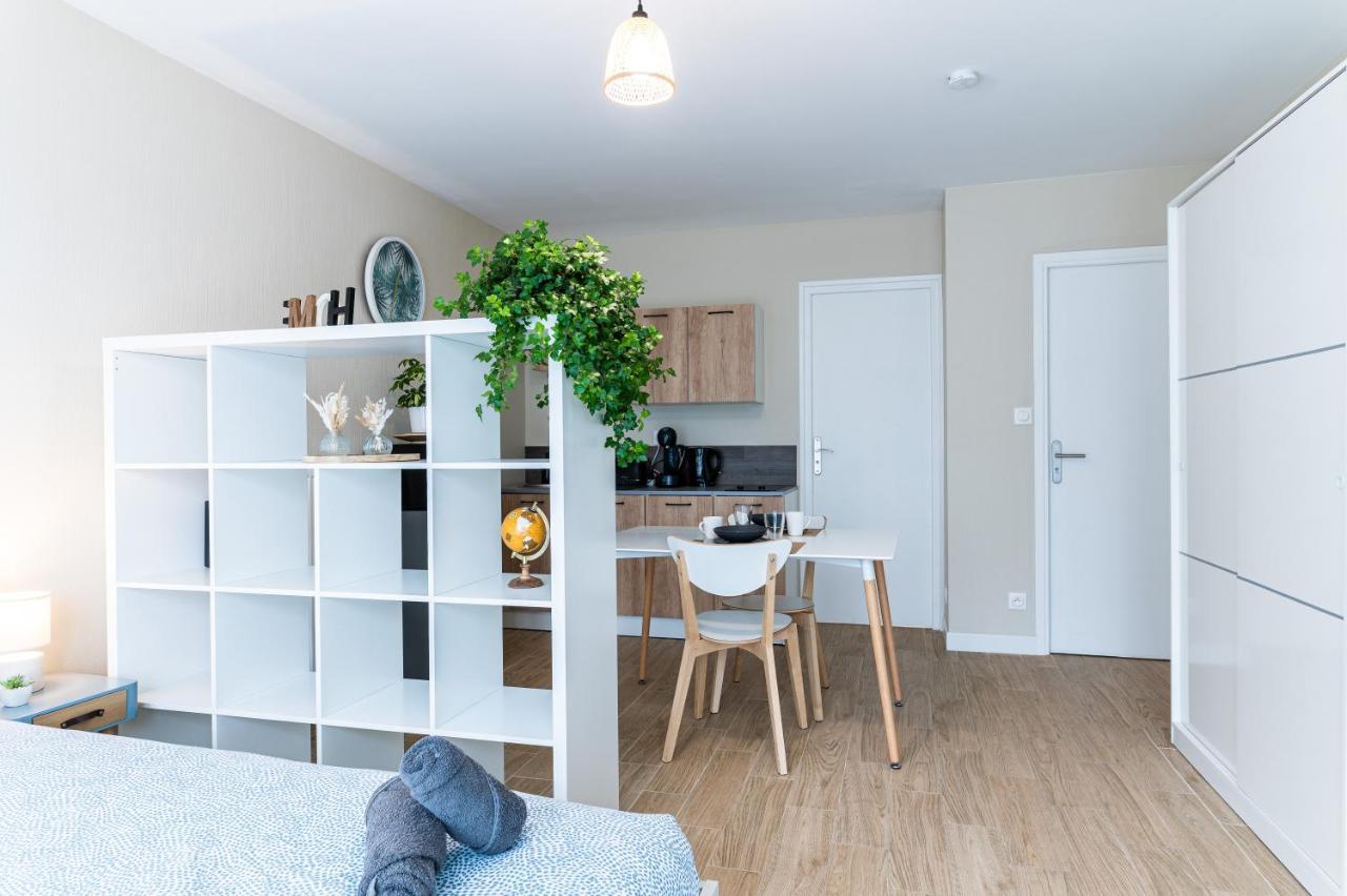 Studio Gdx Privilege - Bourg En Bresse - Centre Ville & Gare Bagian luar foto